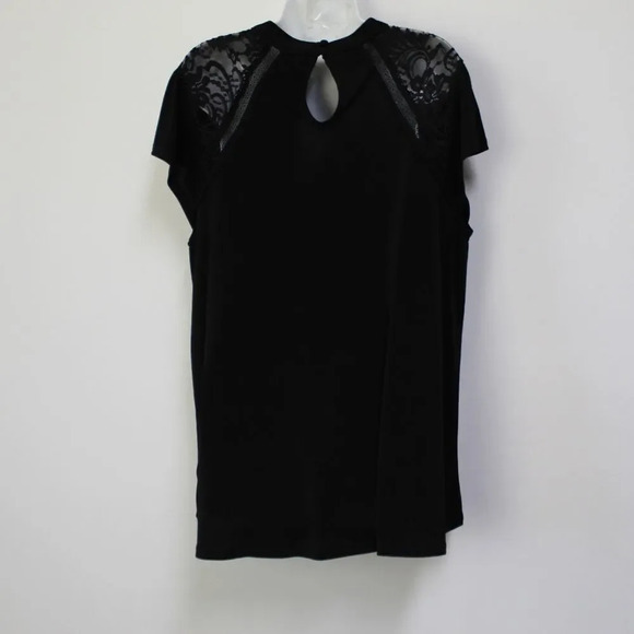 Torrid 2 cap sleeve lace accent blouse  - Picture 5 of 12